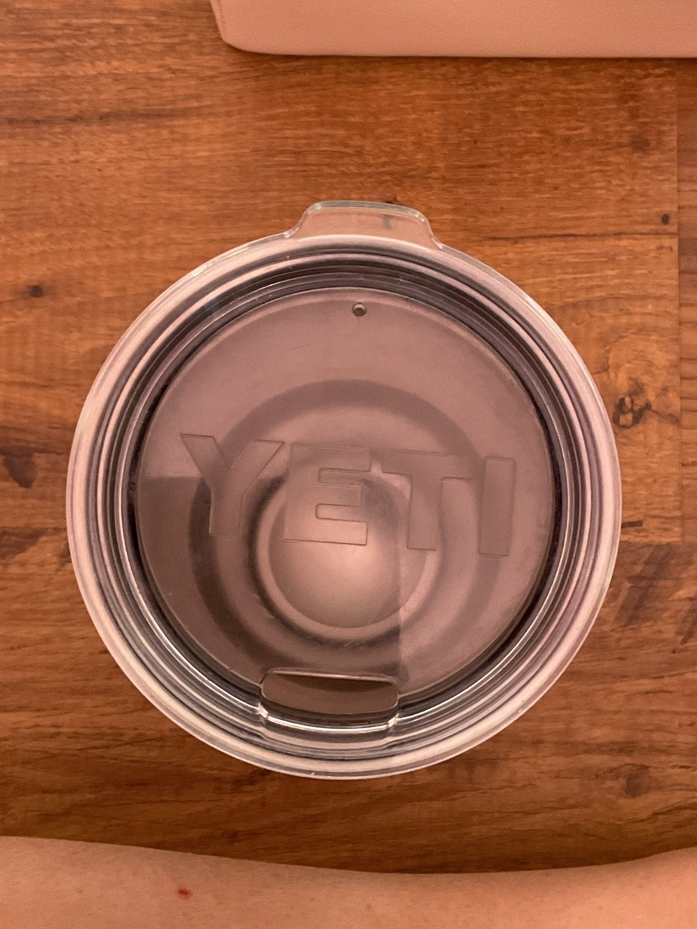 Lot of three Yeti Tumblers with Lids 30 oz. - Picture 6 of 11